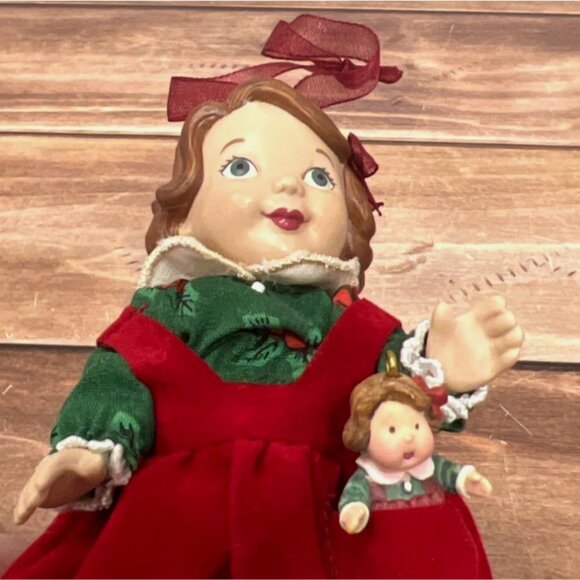 2003 HALLMARK KEEPSAKE ORNAMENT QX8219 MISTLETOE MISS BY NINA AUBE LITTLE GIRL - Picture 11 of 11